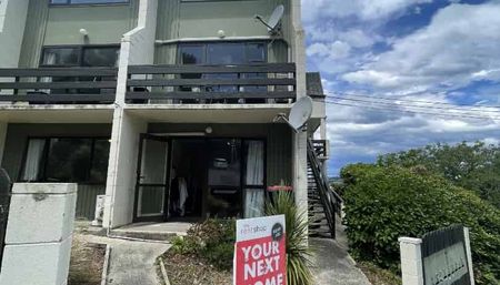 Tidy Apartment in Prime Location - Photo 4