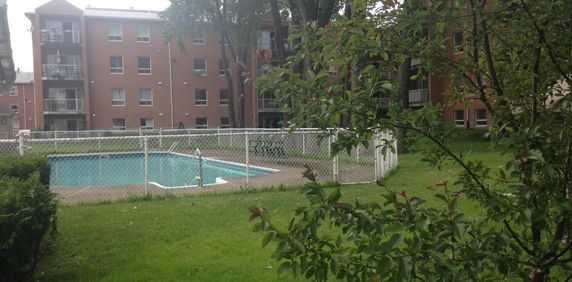 4 1/2 à partir du 1er novembre 2025, 3e étage, ascenseur piscine quiétude - Photo 2