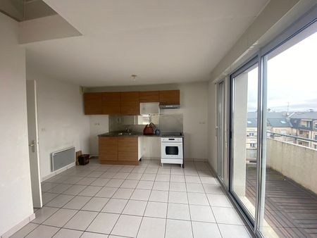 Location Appartement 5 pièces 145m² - Photo 2