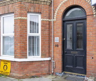 32b Bachelors Walk, Lisburn, BT28 1XN - Photo 5