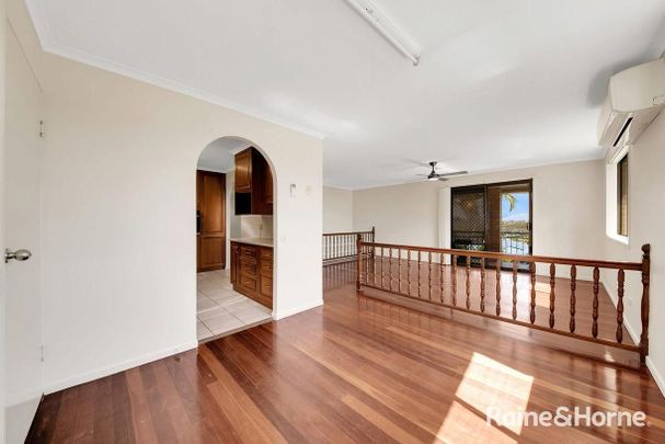 Well-Positioned Telina Home with Room to Move! - Photo 1