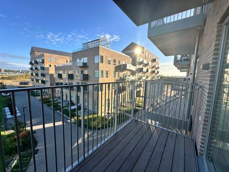 Lys 3-værelses lejlighed med altan i Nørresundby - Photo 3