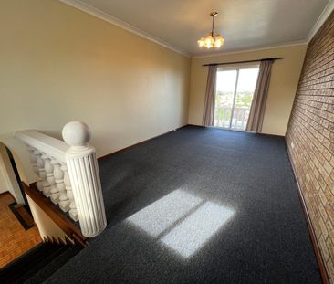 Spacious Split-Level Family Home - Photo 1