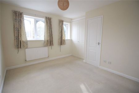 2 Bedroom House - Cherry Gardens, Bishops Waltham - Photo 2