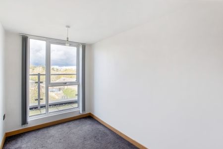 2 bedroom flat to rent - Photo 4