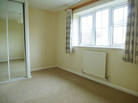 A 2 Bedroom House in Up Hatherley GL51 3WH - Photo 2