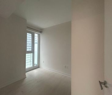 For Lease - 3900 Confederation Parkway Unit# 1903, Mississauga, Ont... - Photo 3