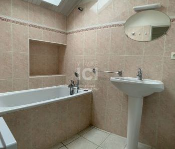 Location Maison 4 pièces 76m² - Photo 3