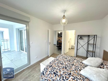 Location Appartement 2 pièces 38m² BOURG EN BRESSE 01000 - Photo 4