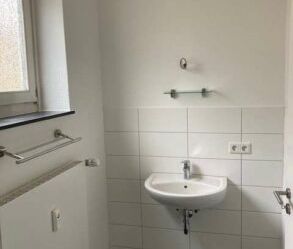 1-Zimmer-Wohnung mit Einbauküche im Herzen von Groß-Buchholz - Photo 1