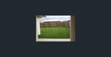 Light Filled Family Home, Quiet Street, Spacious Living and Private Garden - Photo 5