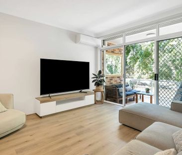 Luxe Living in the heart of Bondi Beach: Private Terrace and Expans... - Photo 5
