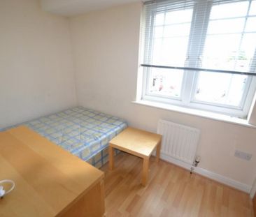 4 bedroom townhouse to rent - Photo 4