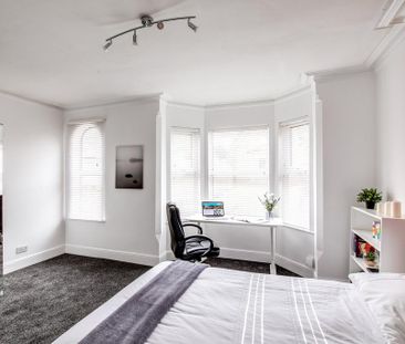 5 bedroom semi-detached house to rent - Photo 2