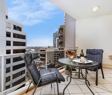 1 Bedroom Apartment available at Trafalgar - Photo 3