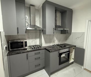 2 bedroom house share to rent - Photo 3