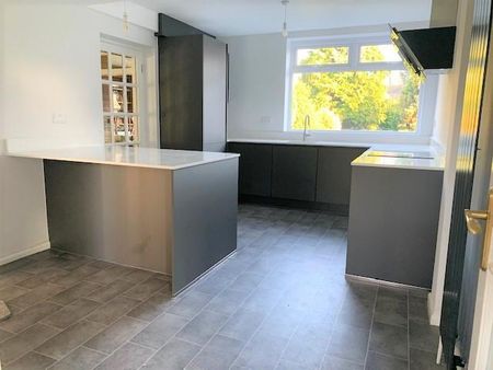 3 bedroom detached house to rent - Photo 2