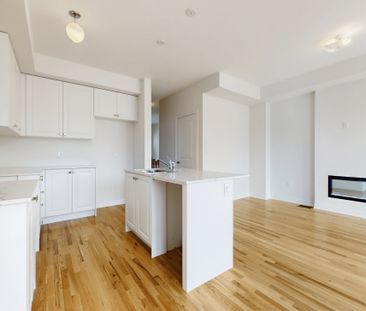 For Lease - 2949 Starlight Drive, Pickering, Ontario - Photo 6