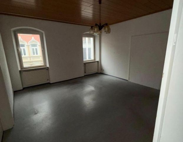 4 Zimmer-Wohnung mit Gestaltungspotenzial - renovierungsbedürftig - Foto 1