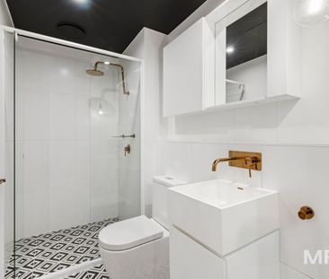 Contemporary elegance - Photo 4