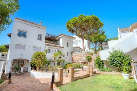 2 bedroom luxury Apartment for rent in Málaga, Andalusia - Photo 4