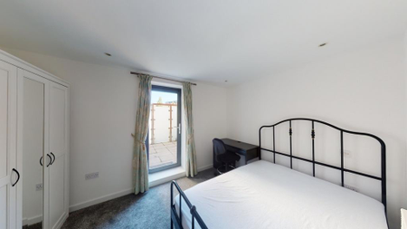 2 bedroom flat to rent - Photo 3