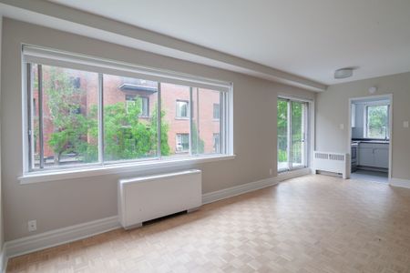 4555 Bonavista Avenue - Photo 3