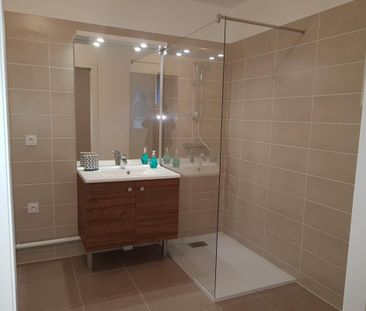 Location Appartement 2 pièces 41m² THONON LES BAINS 74200 - Photo 1