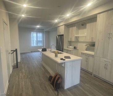 For Lease - 49 peace Lane, Richmond Hill, Ontario - Photo 3