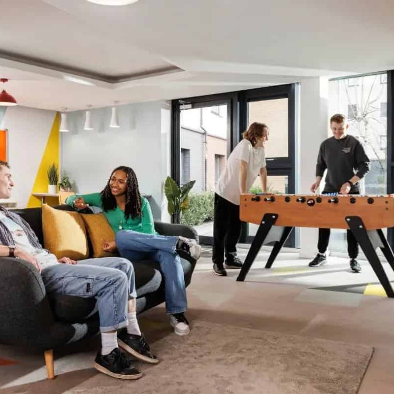 Large Standard Double Ensuite: Three Bed Flat - Photo 1