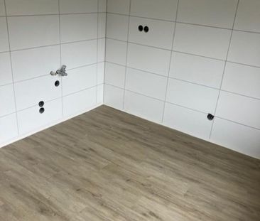 Siegen Zentrum - 3ZKB Erstbezug nach Komplettrenovierung - Photo 3