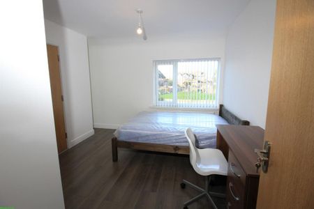 5 bedroom terraced house to rent - Photo 4