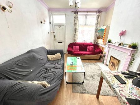 3 bedroom terraced house to rent - Photo 2