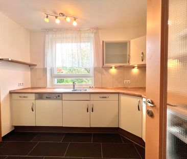 RESERVIERT - Modern sanierte 5-Zi.-Wohnung mit herrlichem Garten - Photo 5