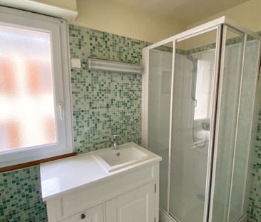 Location Appartement 3 pièces 74m² - Photo 4