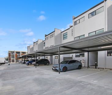 Bright, Lovely & Brilliantly Located! - Photo 5