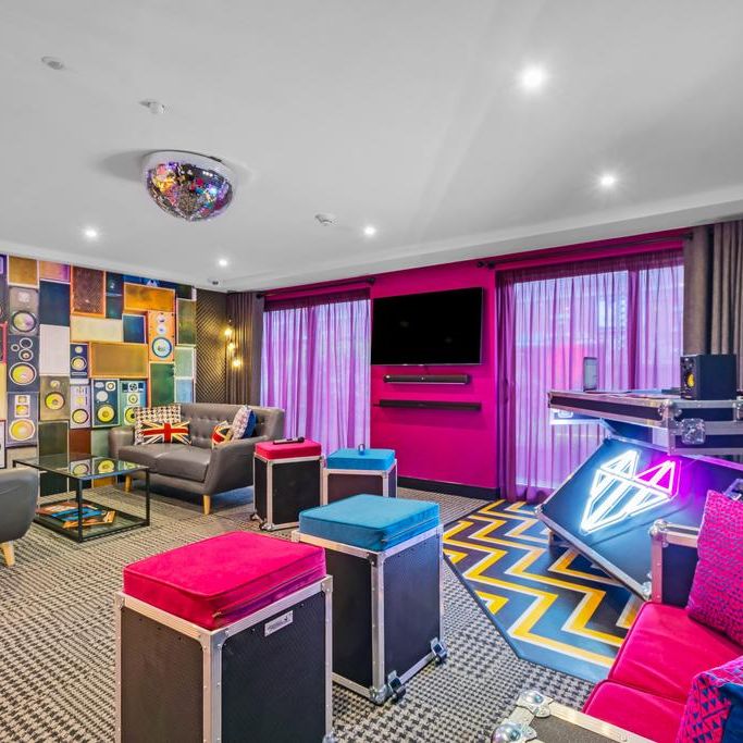 1 bedroom private hall to rent - Photo 1