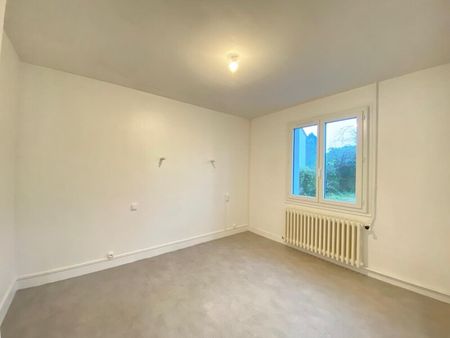 Location Maison 4 Pièces 90 m² - Photo 4