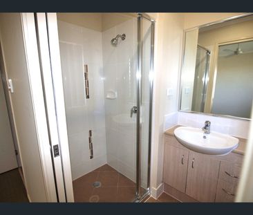 1/15 Sapphire Street, Brassall, Qld 4305 - Photo 1