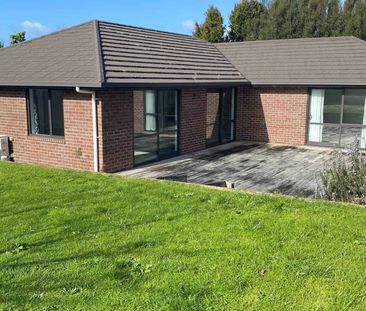 Family Home on Martha Clarke - Photo 3