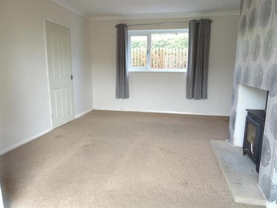 3 bedroom semi-detached house to rent - Photo 1
