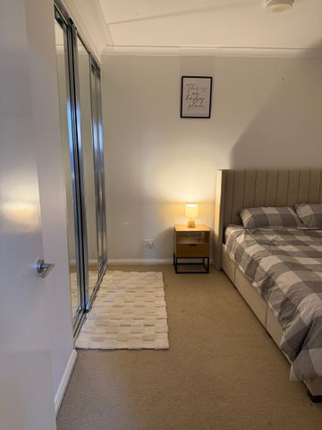 East Perth - Photo 2