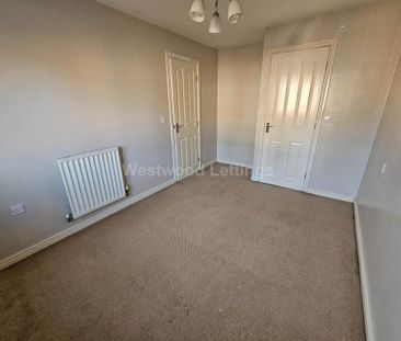 3 bedroom semi-detached house to rent - Photo 4