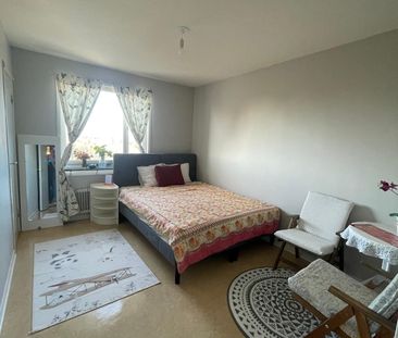 Stenvägen, Tumba - Foto 1