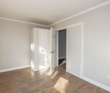 44 Rodman St, St. Catharines (Unit 3) - All Inclusive 1 Bedroom Unit - Photo 4