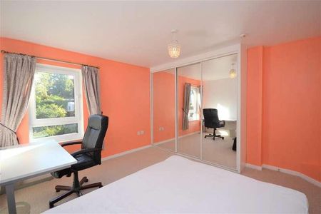 Jephson Close, Eastbourne, BN20 - Photo 4