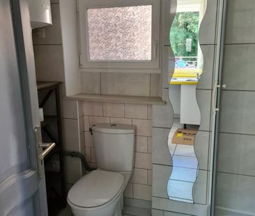 Location Appartement 2 pièces 32m² LE CREUSOT 71200 - Photo 4