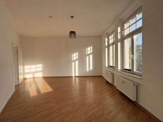 Gemütliche 2 Raumwohnung mit Balkon und Einbauküche in Sudenburg! - Foto 1