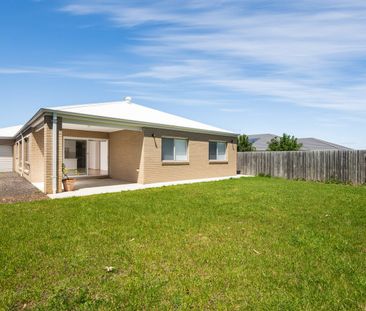 Modern Family Living Backing Onto Nature Reserve - Photo 6