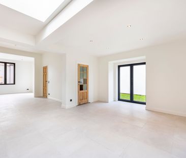 Volledig gerenoveerde gezinswoning met tuin en 3 slaapkamers in Eke... - Photo 5